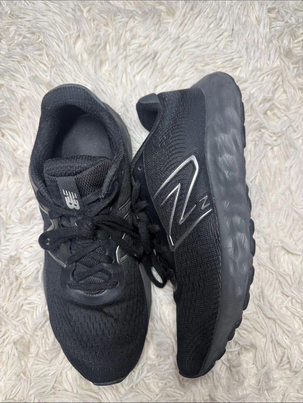 New Balance Black Knit Running Sneakers WMN9 :MEN 7.5